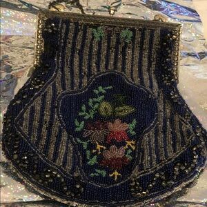 Vintage Elegant Beaded Floral Clutch - Blue and Silver